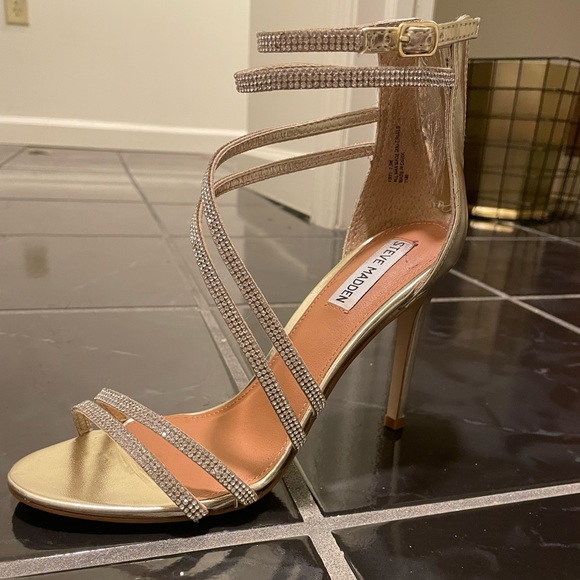 Steve Madden Metallic gold and rhinestone heel. - Picture 2 of 7